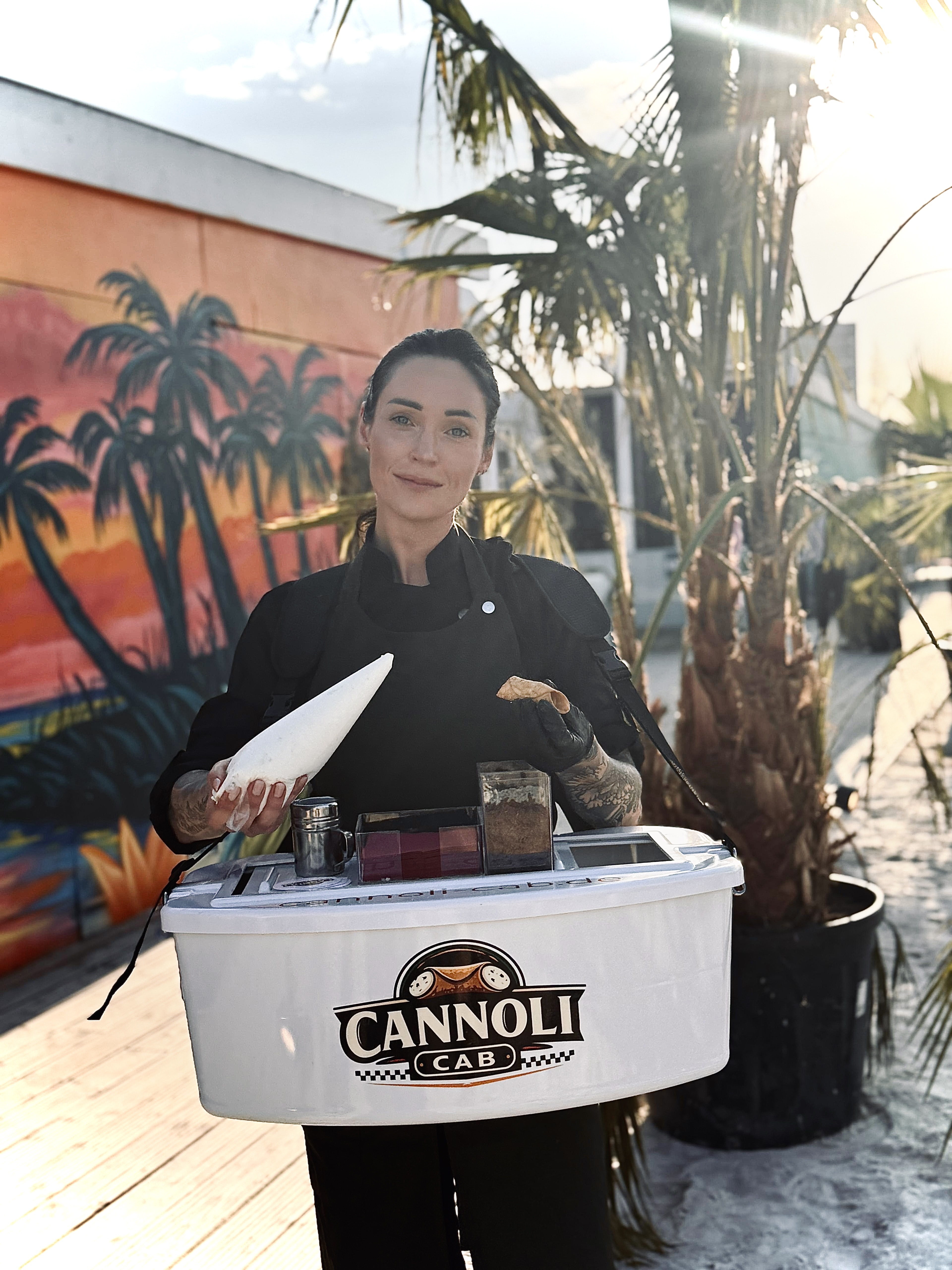 Denice mit Cannoli Cab